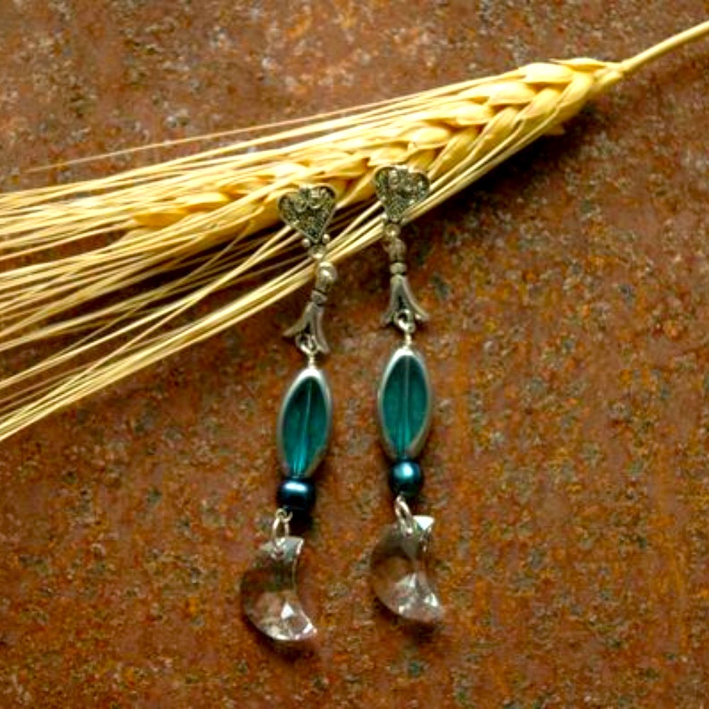 Swarovski Crescent Moon Blue Pearl Earrings